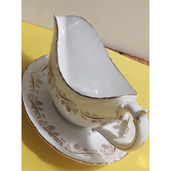 Vintage Coalport England Gravy Boat & Underplate "Burgundy" Pattern - Picture 3 of 14